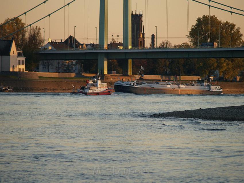 Loeschboot Branddirektor Hans   P061.JPG